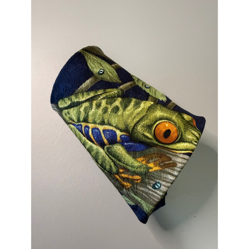 Vintage 1996 Endangered Species Marc Dennis Bruce's Rainforest Silk Frog Tie
